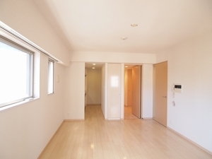 エスティメゾン北新宿 204号-4