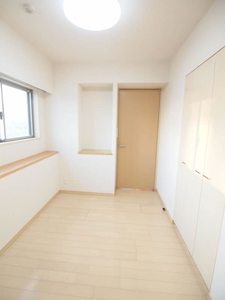 エスティメゾン北新宿 901号-4