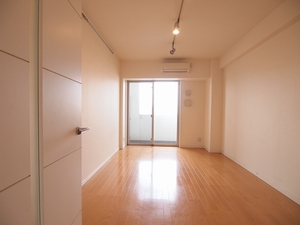 エスティメゾン三軒茶屋Ⅱ 404号-3