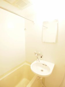 エスティメゾン神田 202号-2