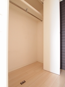 シャーメゾンステージ日野 203号-5