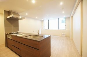 プライムメゾン三田綱町 204号-2