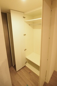 プライムメゾン中野坂上 302号-5