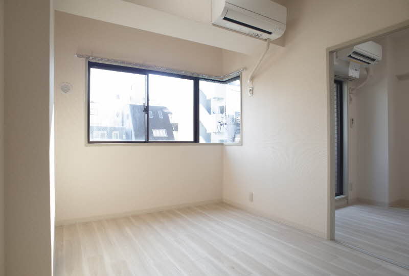 サニ－コ－トスズキ 401号-11