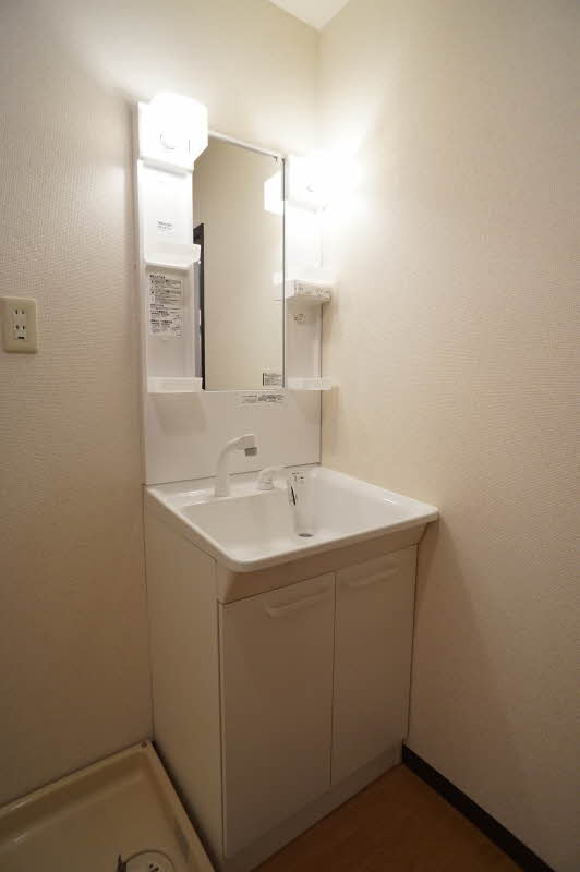 プリムロ－ズ大島 101号-8