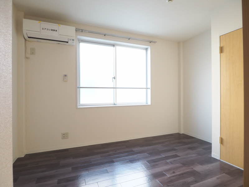 ヴィラ泉 203号-2