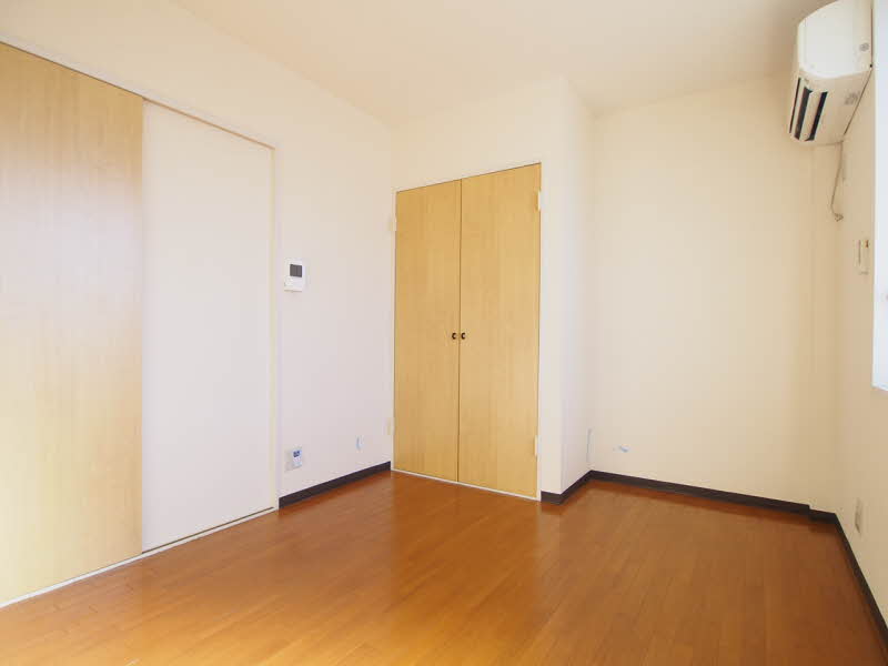 ヴィラ泉 302号-4