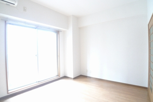 ＮＡＫＡＭＩＣＨＩ　ＭＡＮＳＩＯＮ 302号-2