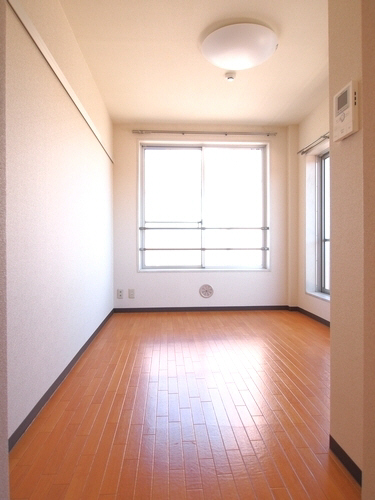 URBAN KASUYA 302号-2