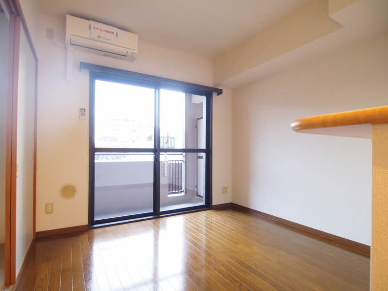 ヴェル・ドミール中幸 206号-2