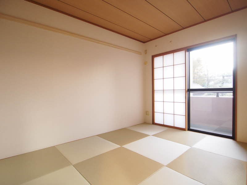 ヴェル・ドミール中幸 206号-5