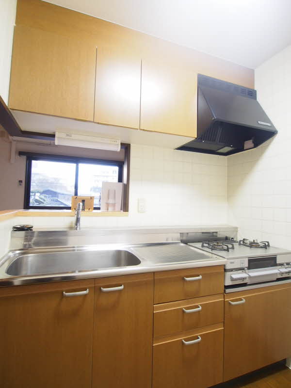 ヴェル・ドミール中幸 206号-7