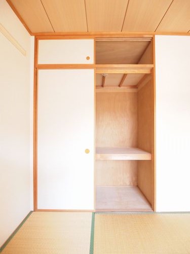 ヴェル・ドミール中幸 213号-6