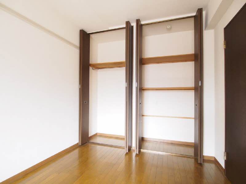 ヴェル・ドミール中幸 317号-8