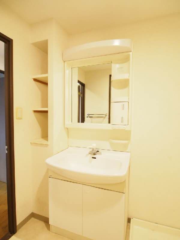 ヴェル・ドミール中幸 317号-9