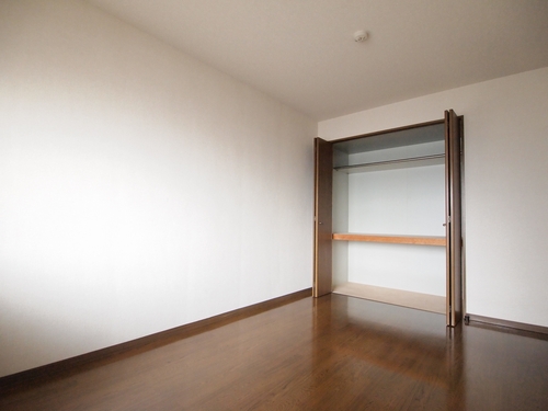 メイプルリーフ中溝 605号-8