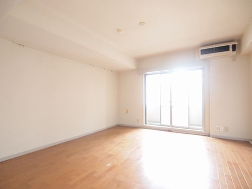 Ｙ’ｓ　クレスト 702号-2