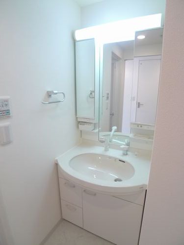 ファミーユ 201号-9