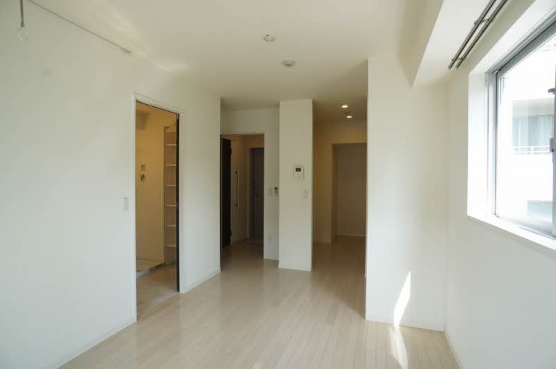 サライ南麻布 601号-3