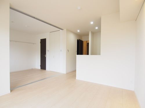 ヴェルデ コリーナ 203号-3