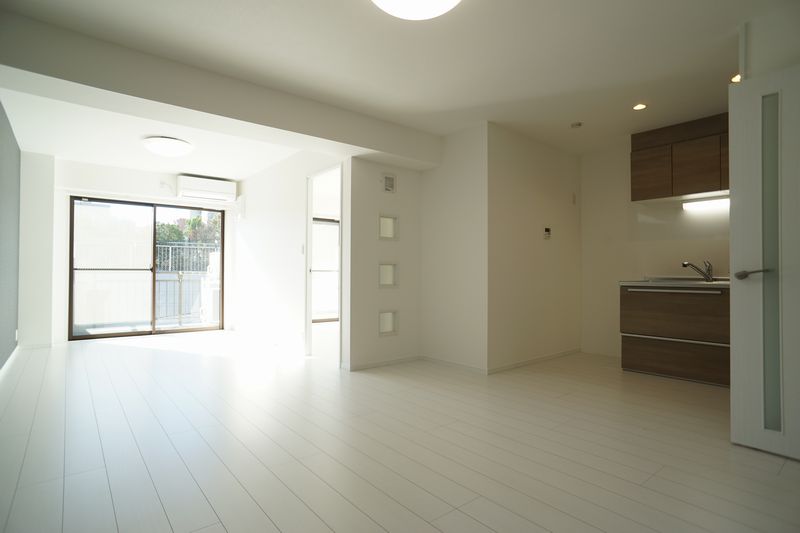 ロイヤルドミニオン 402号-2