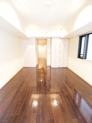 エスティメゾン銀座 401号-3