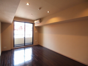 エスティメゾン銀座 702号-4