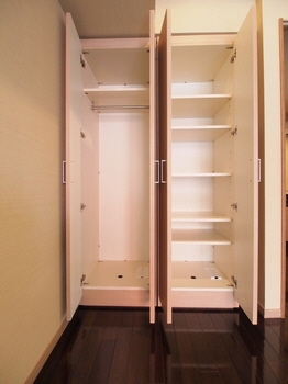 エスティメゾン銀座 702号-5