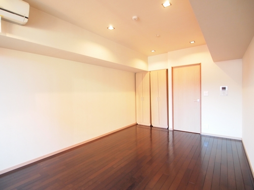 エスティメゾン銀座 805号-3