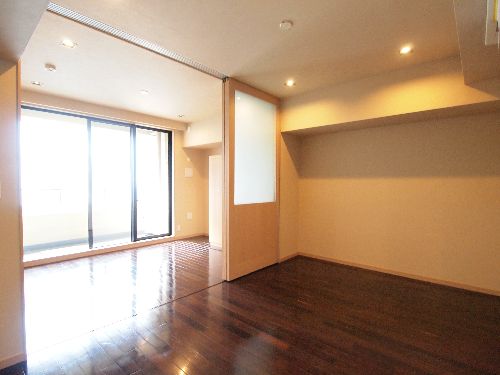 エスティメゾン銀座 1007号-3