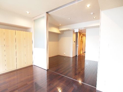 エスティメゾン銀座 1007号-4