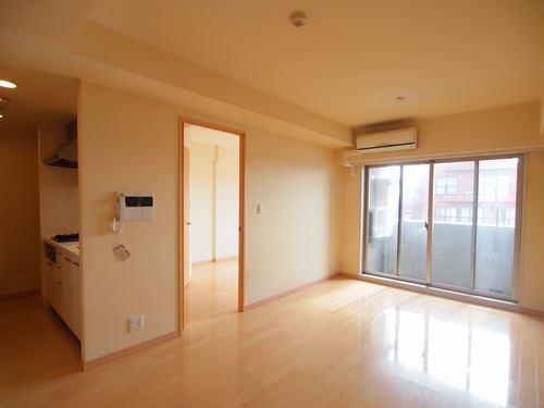 エスティメゾン北新宿 302号-2