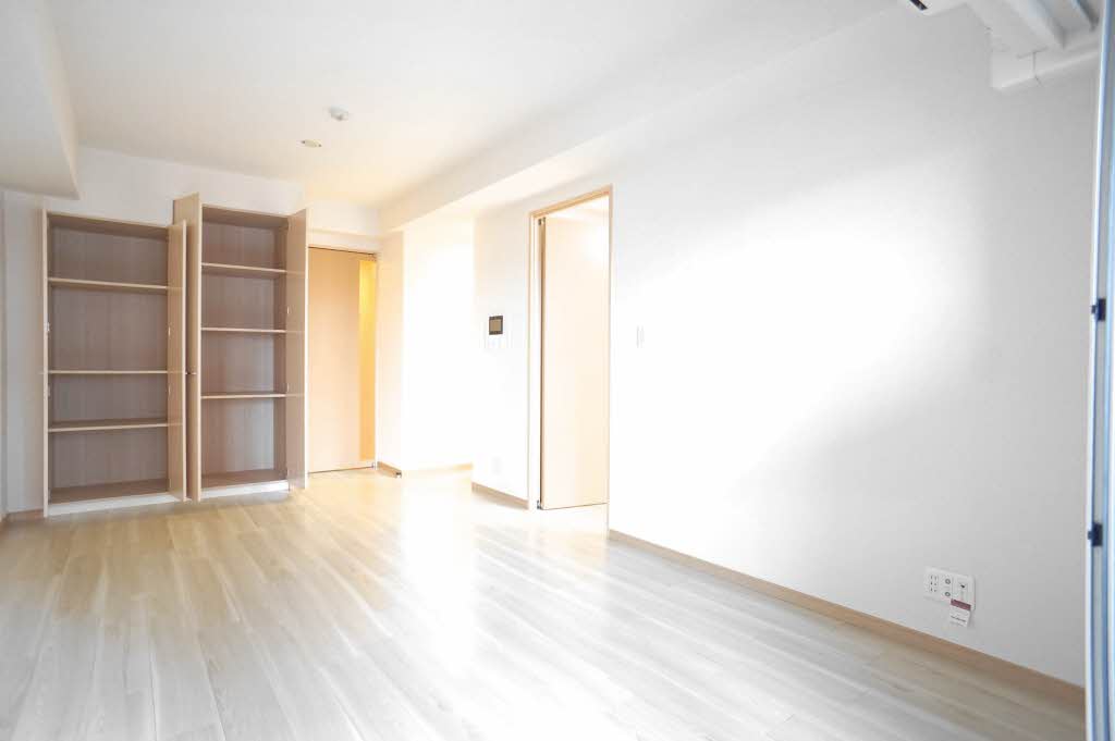 エスティメゾン北新宿 402号-3