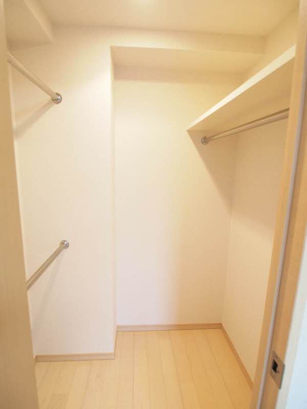 エスティメゾン北新宿 902号-3