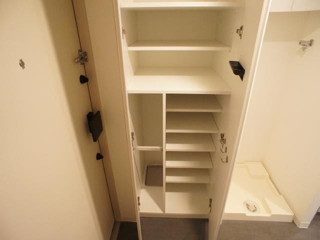 プライムメゾン初台 801号-11