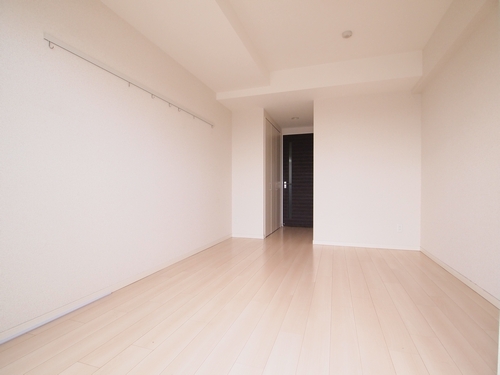 シャーメゾンステージ日野 203号-3