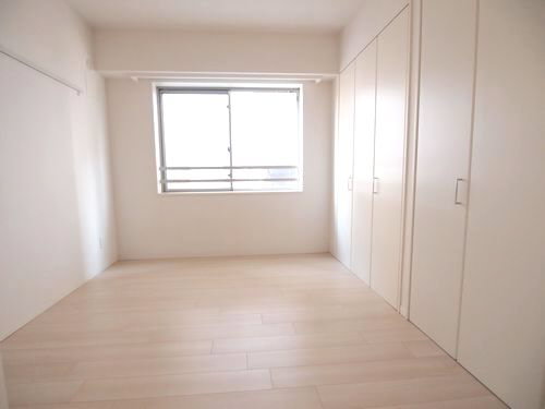 シャーメゾンステージ日野 301号-5