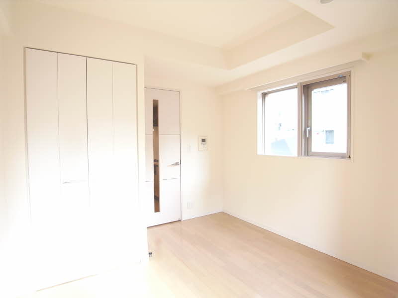 エスティメゾン川崎Ⅱ 401号-2