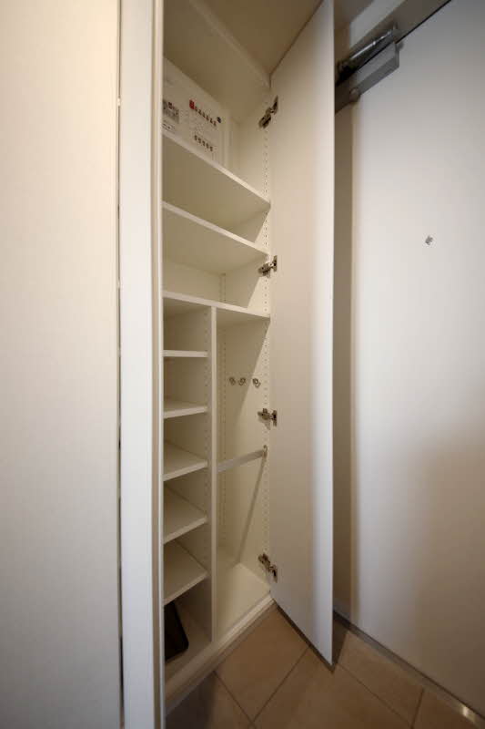 プライムメゾン中野坂上 203号-10