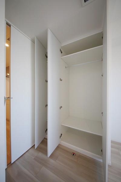 プライムメゾン中野坂上 404号-4