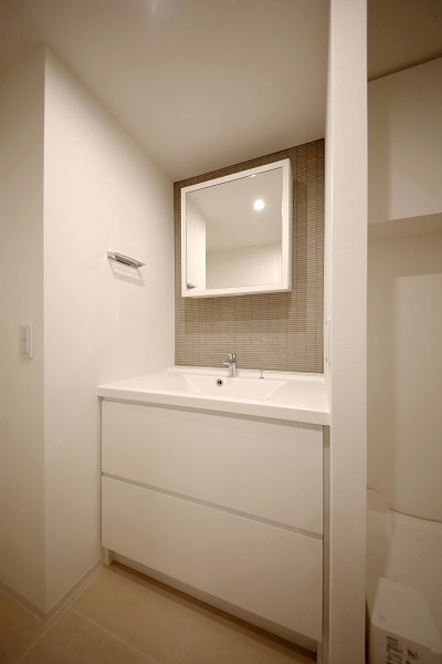 プライムメゾン中野坂上 703号-7