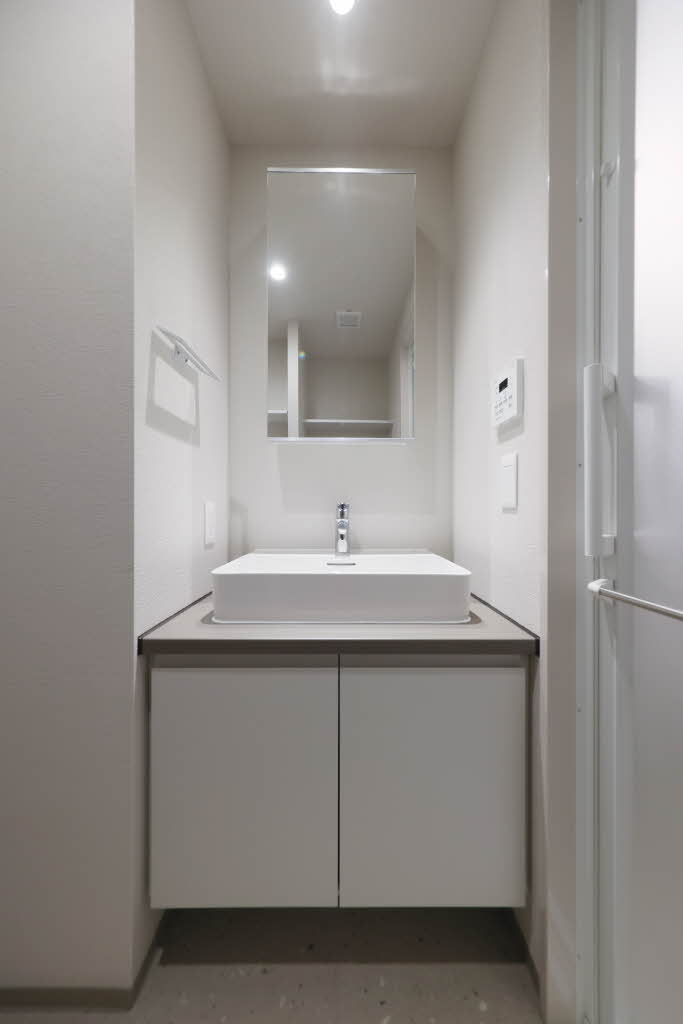 プライムメゾン西新宿 206号-7