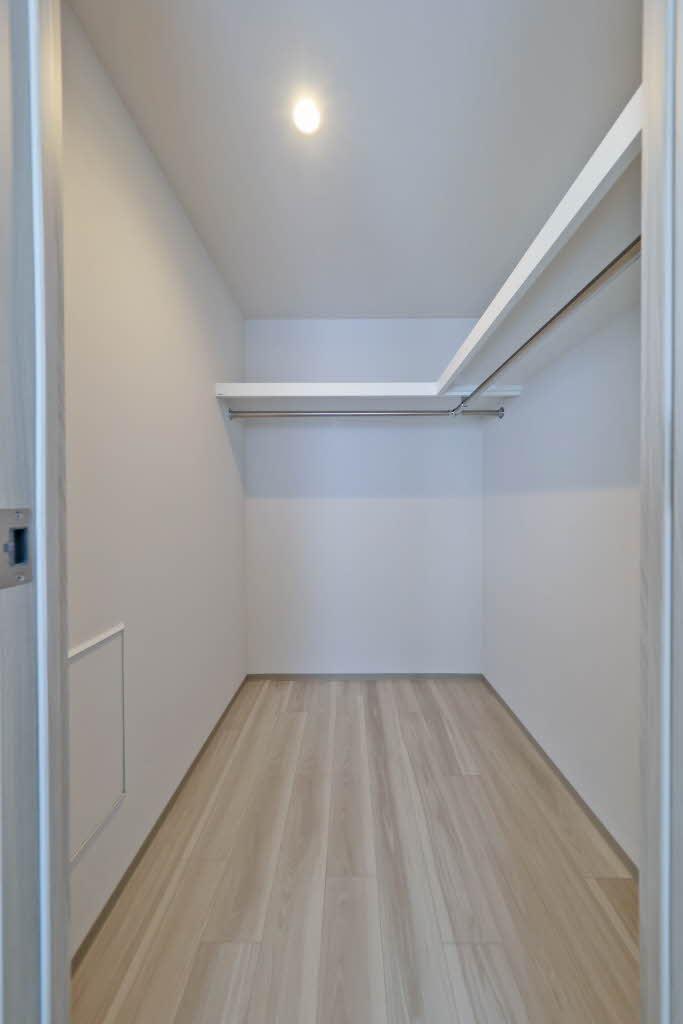 プライムメゾン西新宿 206号-10