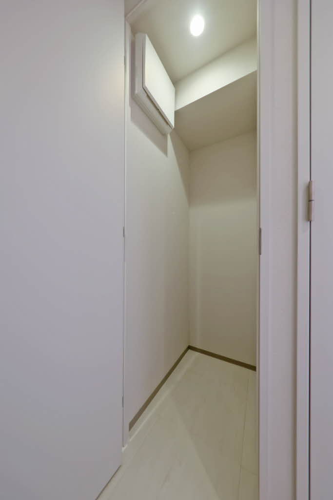 プライムメゾン西新宿 408号-11