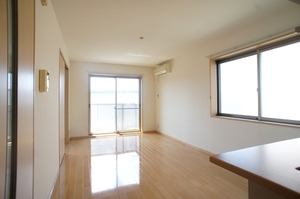 ノーブル・コートⅡ 102号-6