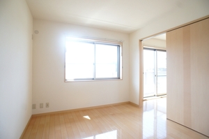 ノーブル・コートⅡ 102号-7