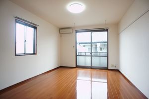 メゾンボヌールⅡ 201号-3