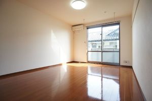 メゾンボヌールⅡ 202号-3