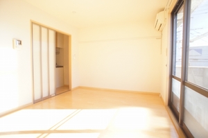 グラン・シャルマンＡ 202号-3