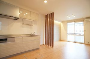 メゾン・ソレアード 102号-2